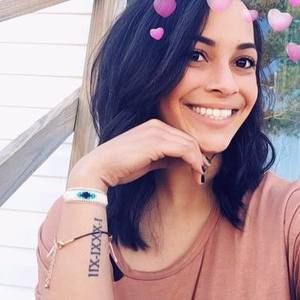 Meet your Posher, Elizabeth